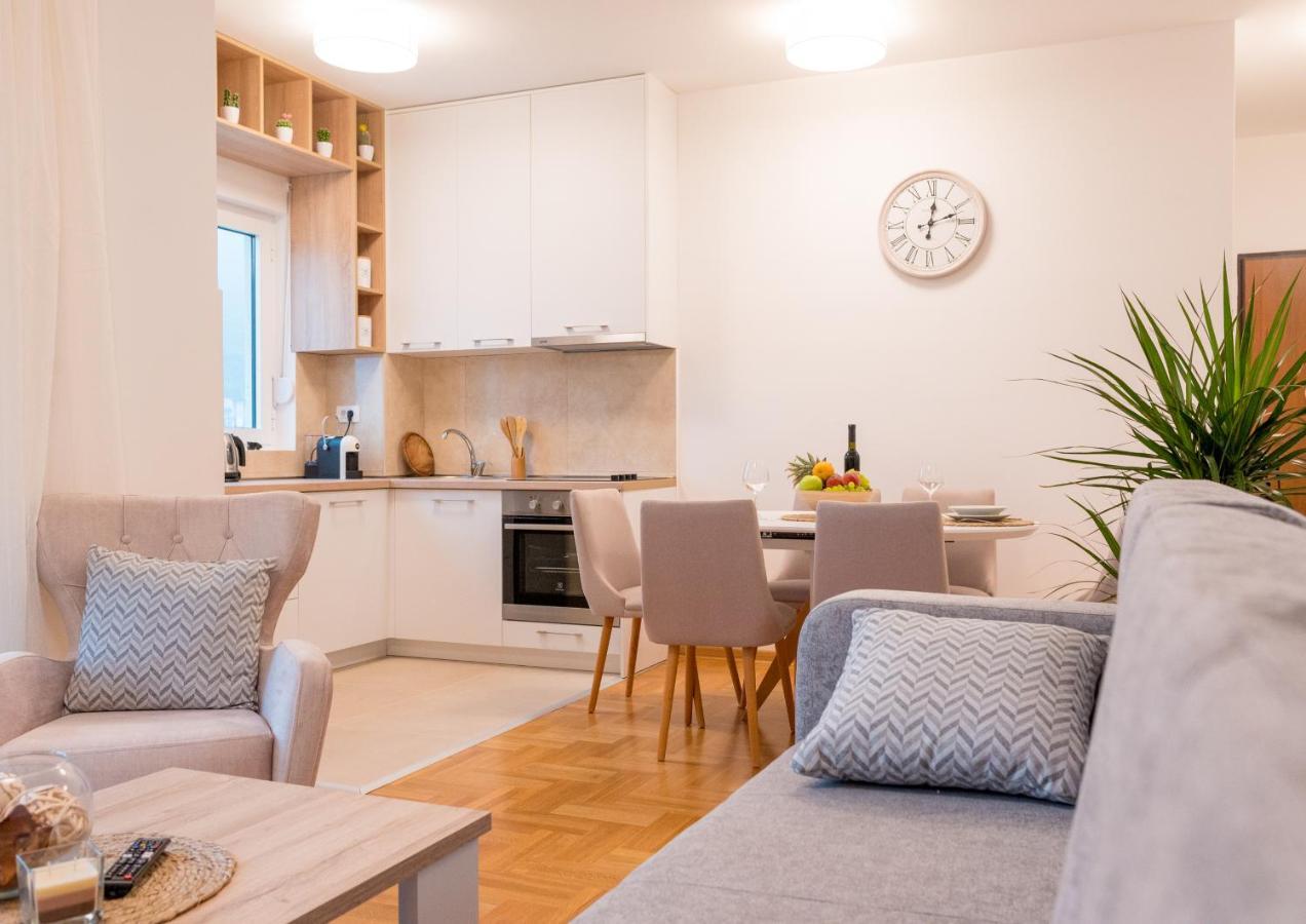 Apartment Meli *