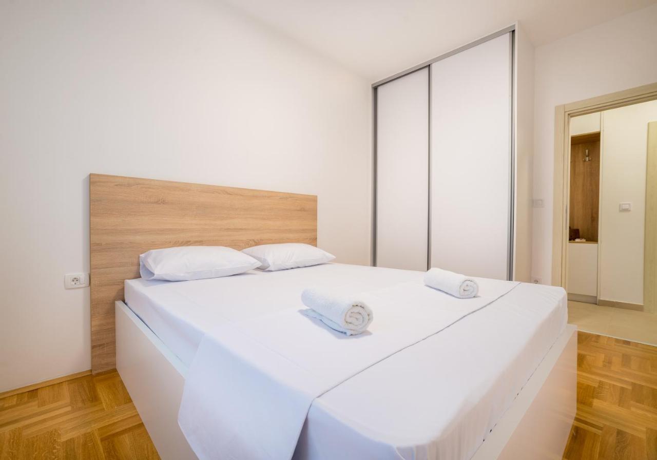 Meli Apartment *